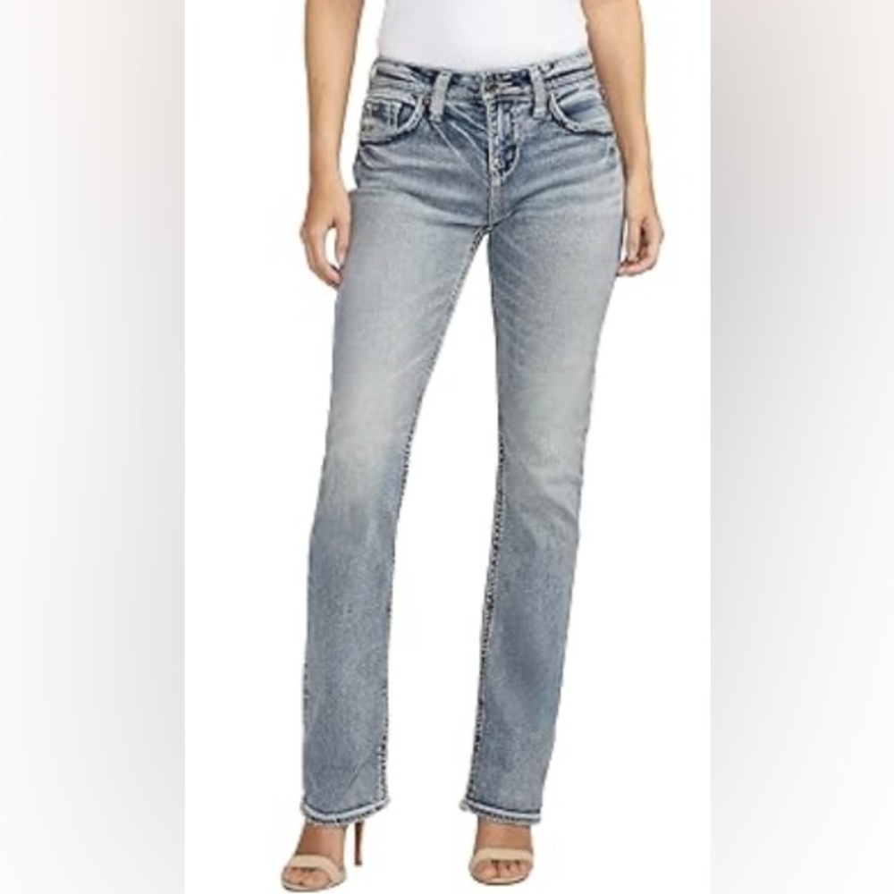 NWT Silver Jeans Co. Women's Suki Mid Rise Curvy Baby Bootcut Jeans size W34 L31